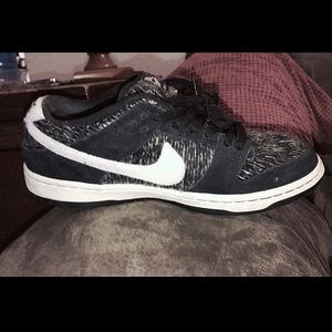 Nike SB Dunk Low PRO